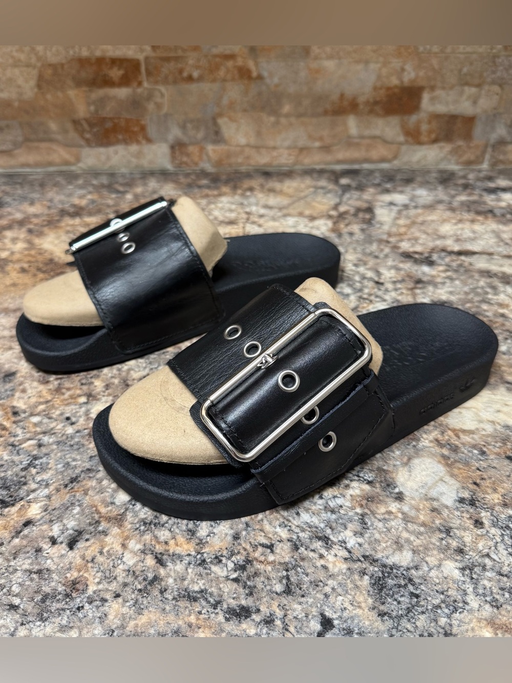 Adidas x Jeremy Scott Adilette Big Buckle Slides Mens 6 / Womens 8.5